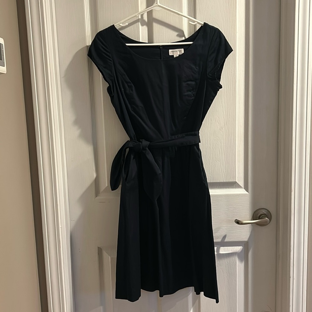 Isaac Mizrahi navy blue dress with belt.